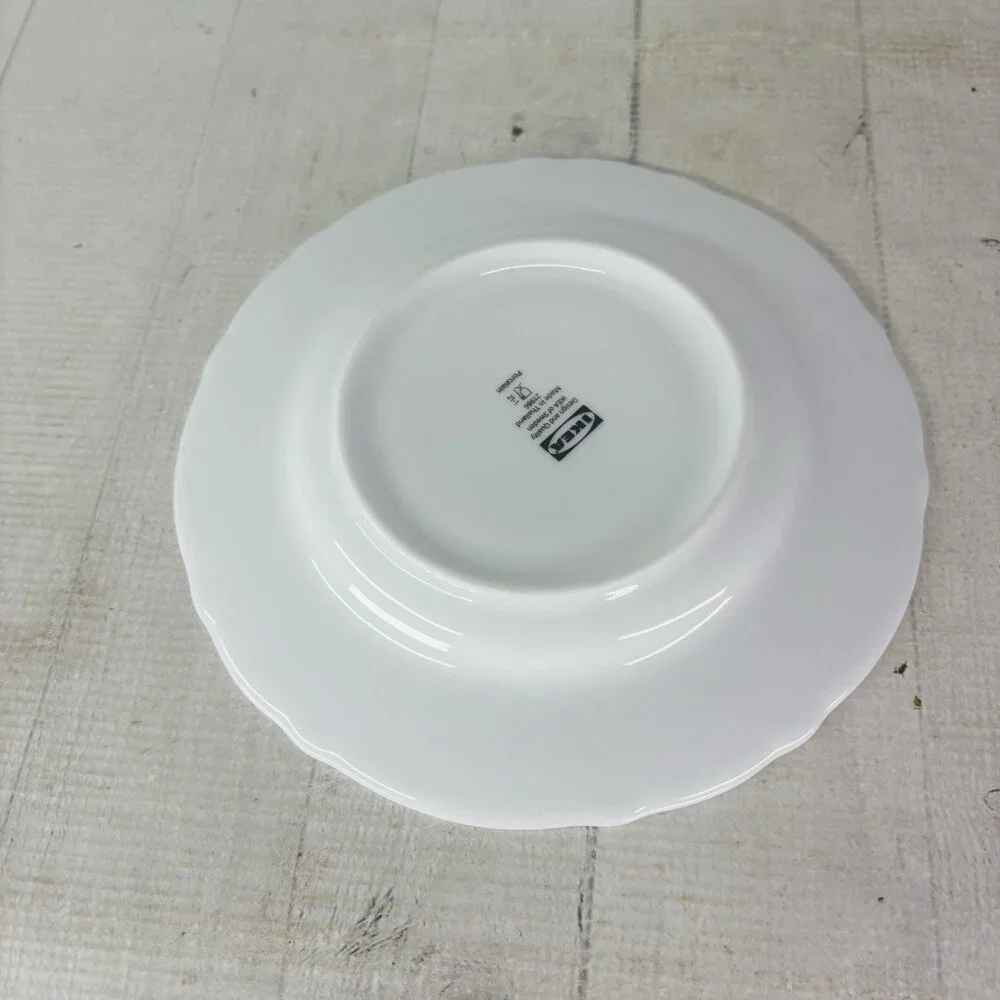 Ikea of Sweden UPPLAGA 21986 White Scalloped Porcelain Lunch Salad Plates Set 4